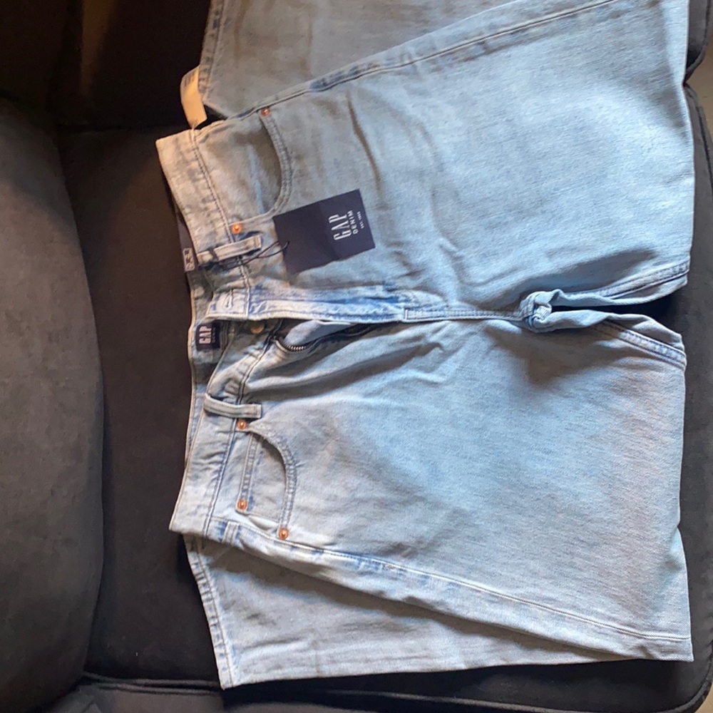 GAP MOM JEANS